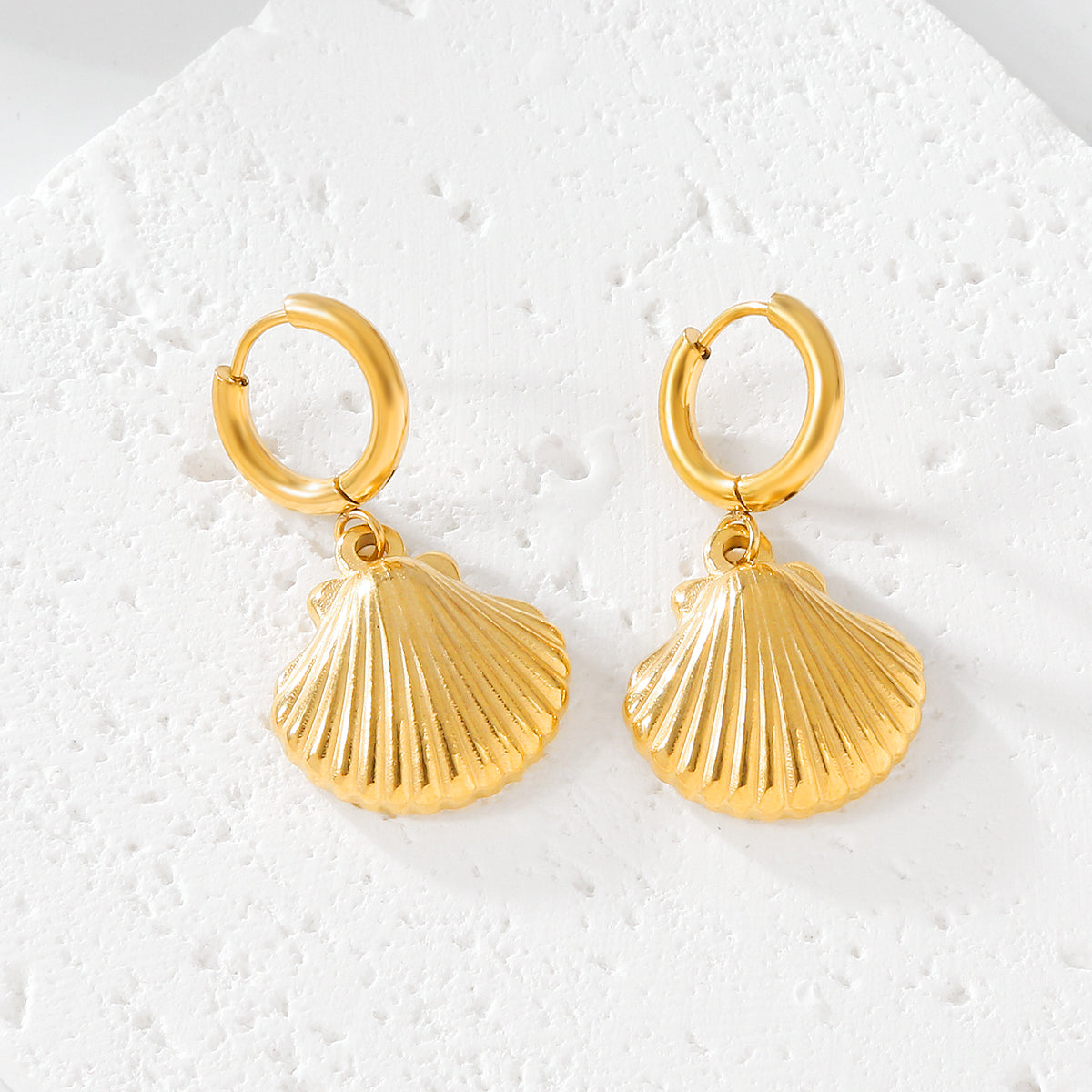 1 Pair Elegant Cute Shell Plating 304 Stainless Steel 18K Gold Plated Drop Earrings By Trendy Jewels