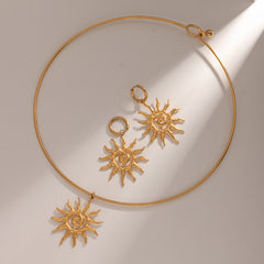 304 Stainless Steel 18K Gold Plated IG Style Simple Style Sun Pendant Necklace By Trendy Jewels