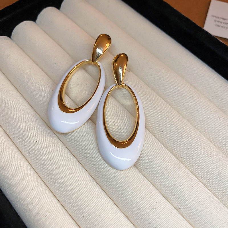 1 pair lady oval alloy drop earrings By Trendy Jewels