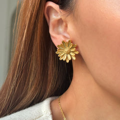 1 pair ig style sweet simple style flower plating titanium steel 18k gold plated ear studs By Trendy Jewels