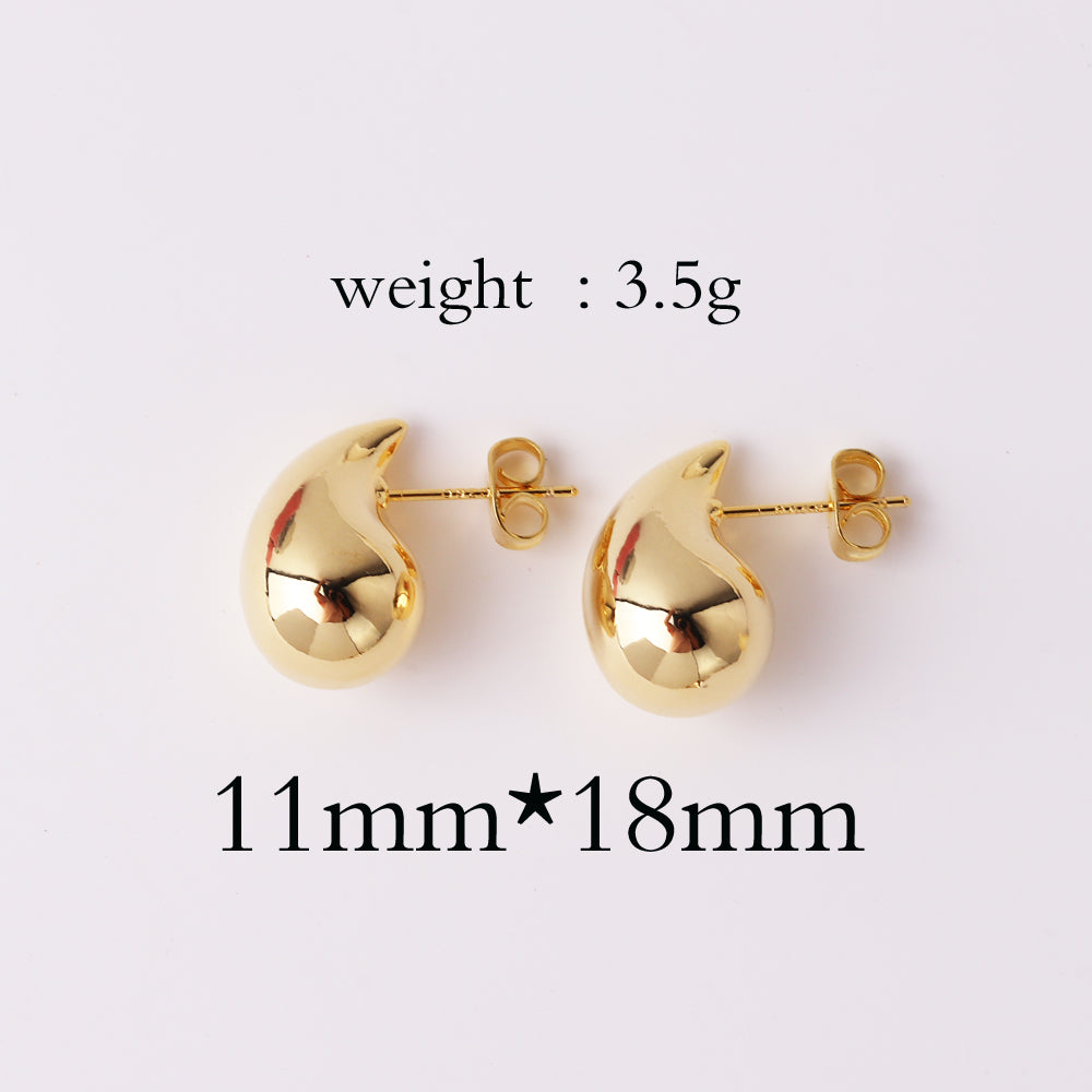 1 pair retro lady water droplets plating copper ear studs By Trendy Jewels