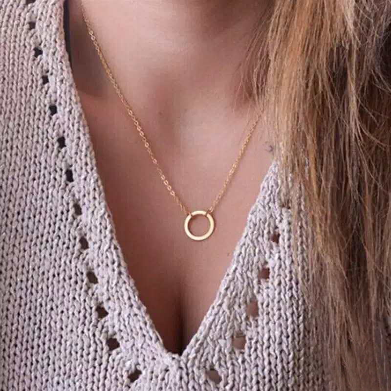 retro geometric alloy pendant necklace By Trendy Jewels