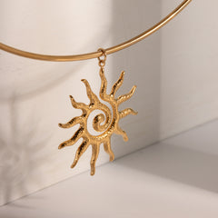 304 Stainless Steel 18K Gold Plated IG Style Simple Style Sun Pendant Necklace By Trendy Jewels